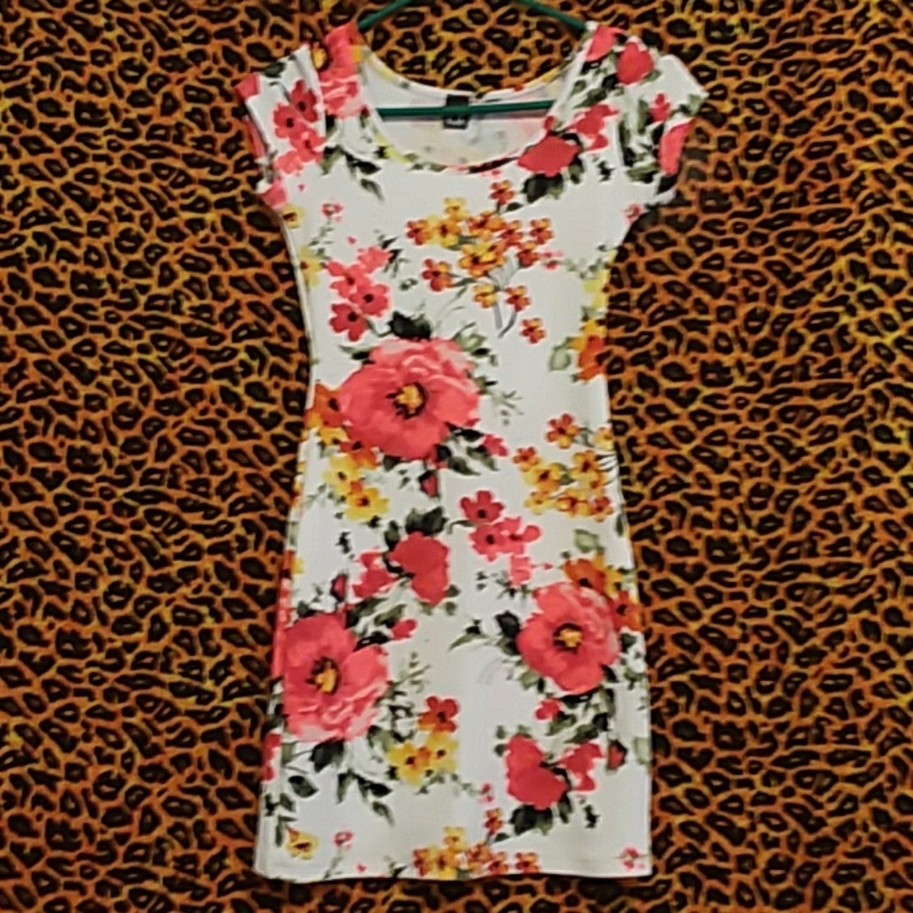 Cute Floral dress🤗